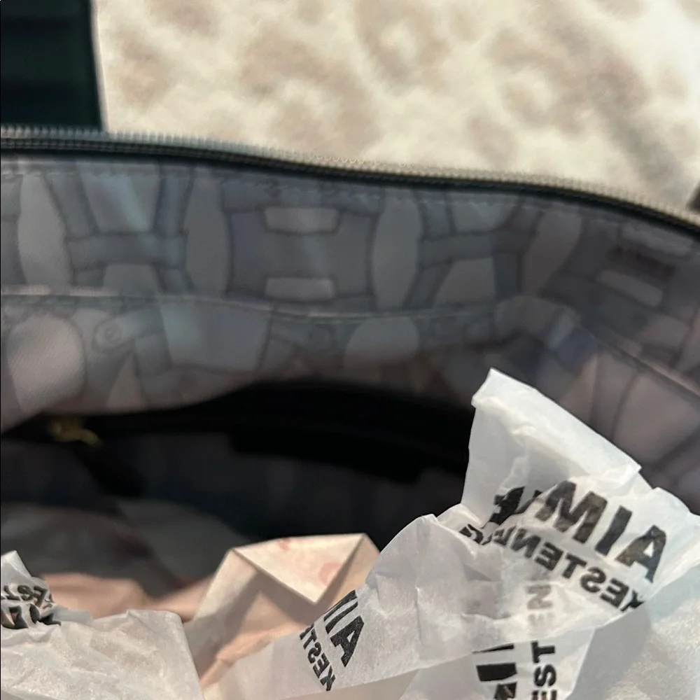 Aimee Kestenberg Tote Bag - Picture 11 of 11